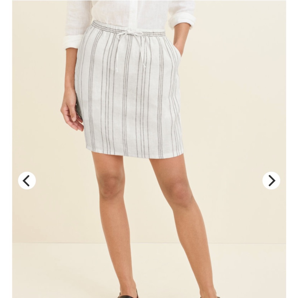 Garnet Hill White and Gray Striped Mini Skirt